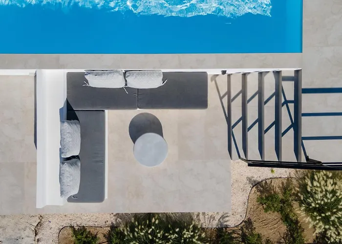 Milagro 4br With Sea View Mikri Vigla