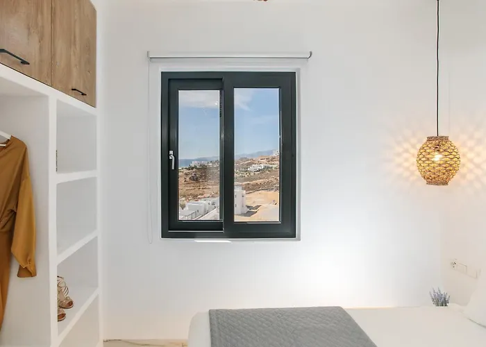 Milagro 4br With Sea View Mikri Vigla